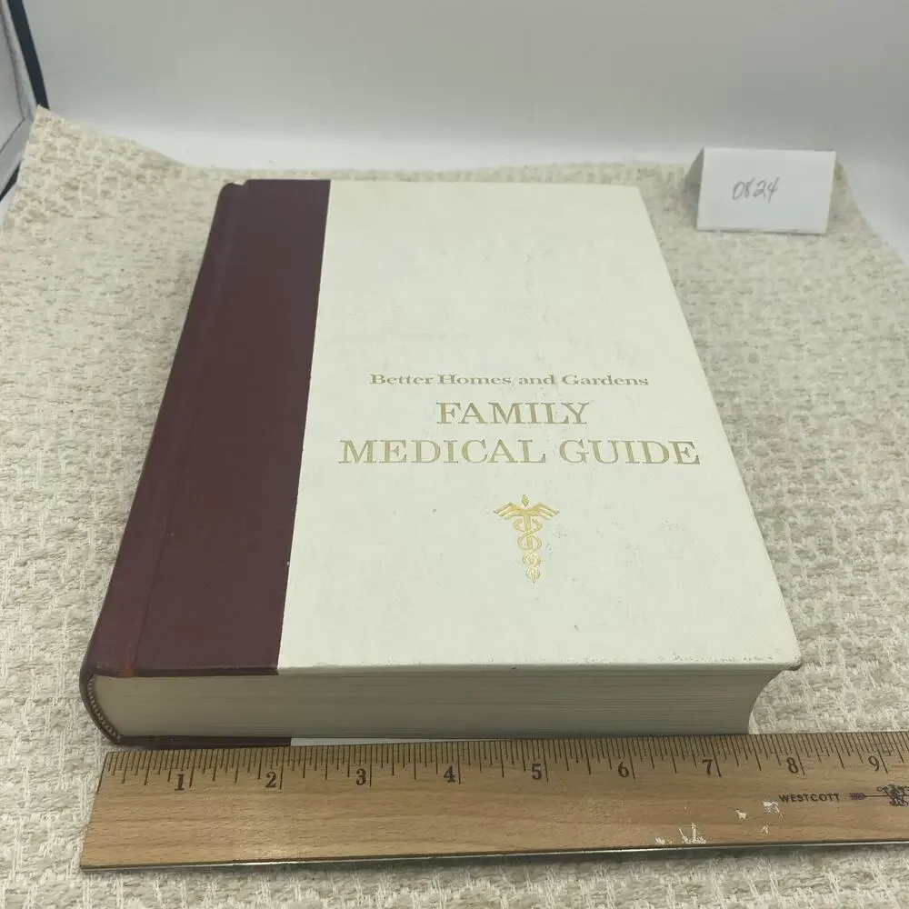 Better Homes and Gardens Family Medical Guide 1966 Hardcover Book 8d